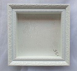 FRAME UKIR PUTIH UK. 30X30 CM RP 155.000